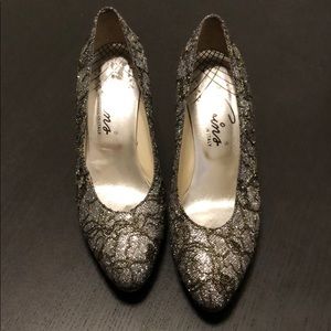 Evins Sparkly Heels Size 6